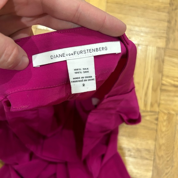 Diane Von Furstenburg silk pants size 2 - Picture 3 of 4